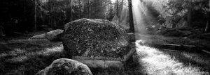 Smoky sunrise and rocks at Sword Lake