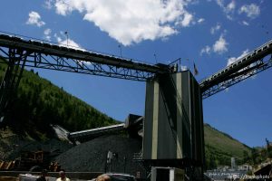 Huntington - Robert Murray, president and CEO of Ohio-based Murray Energy Corp, led reporters on a tour of the Crandall Canyon coal mine Wednesday.  Trent Nelson/The Salt Lake Tribune; 8.08.2007