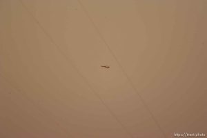 Eldorado - A helicopter flies over the FLDS YFZ 