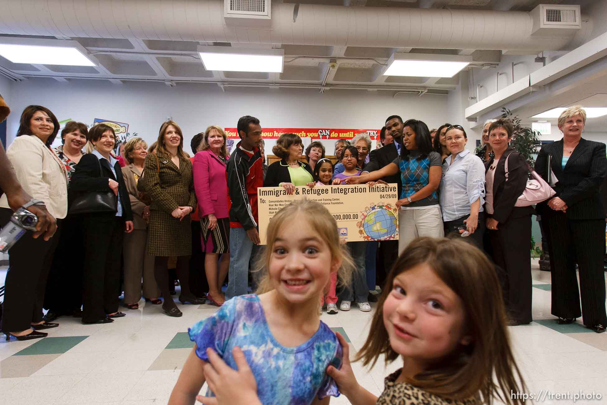 Salt Lake City - Citizens, immigrants and refugees gathered at Horizonte Instruction and Training Center Wednesday April 29, 2009 to celebrate a new 