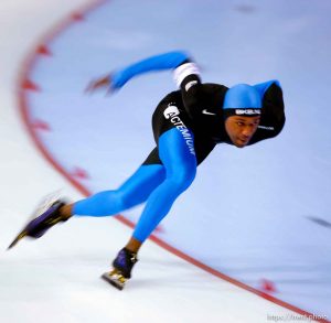 Trent Nelson  |  The Salt Lake Tribune US skater Shani Davis took the gold medal in the mens 1000 meter at the Essent ISU World Cup at the Utah Olympic Oval in Kearns, Sunday, December 13, 2009.