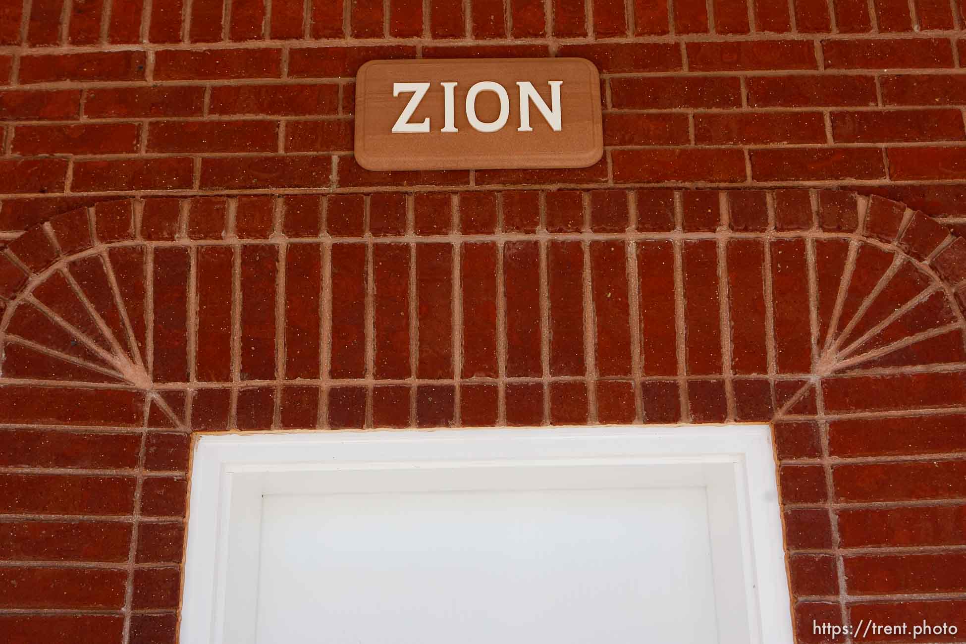 Canon EOS-1D Mark II N