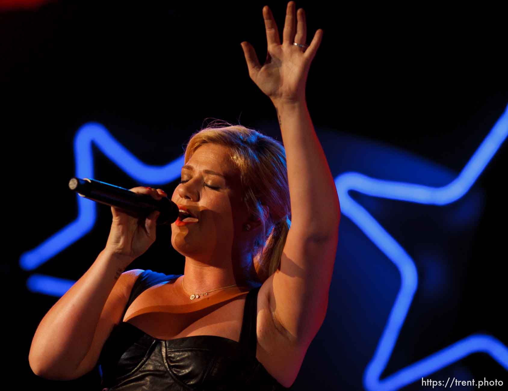 Canon EOS-1D Mark II N