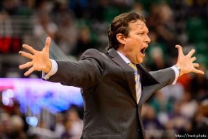 Utah Jazz head coach Quin Snyder on the sideline in the final minute as the Utah Jazz host the Los Angeles Lakers at EnergySolutions Arena in Salt Lake City, Wednesday February 25, 2015.
