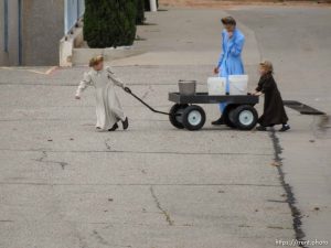Trent Nelson  |  The Salt Lake Tribune people in the Hildale clinic compound, Wednesday September 16, 2015.