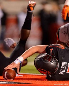 Trent Nelson  |  The Salt Lake Tribune Utah Utes quarterback Travis Wilson (7) punctuates a touchdown as the University of Utah hosts Oregon State, NCAA football at Rice-Eccles Stadium in Salt Lake City, Saturday October 31, 2015.