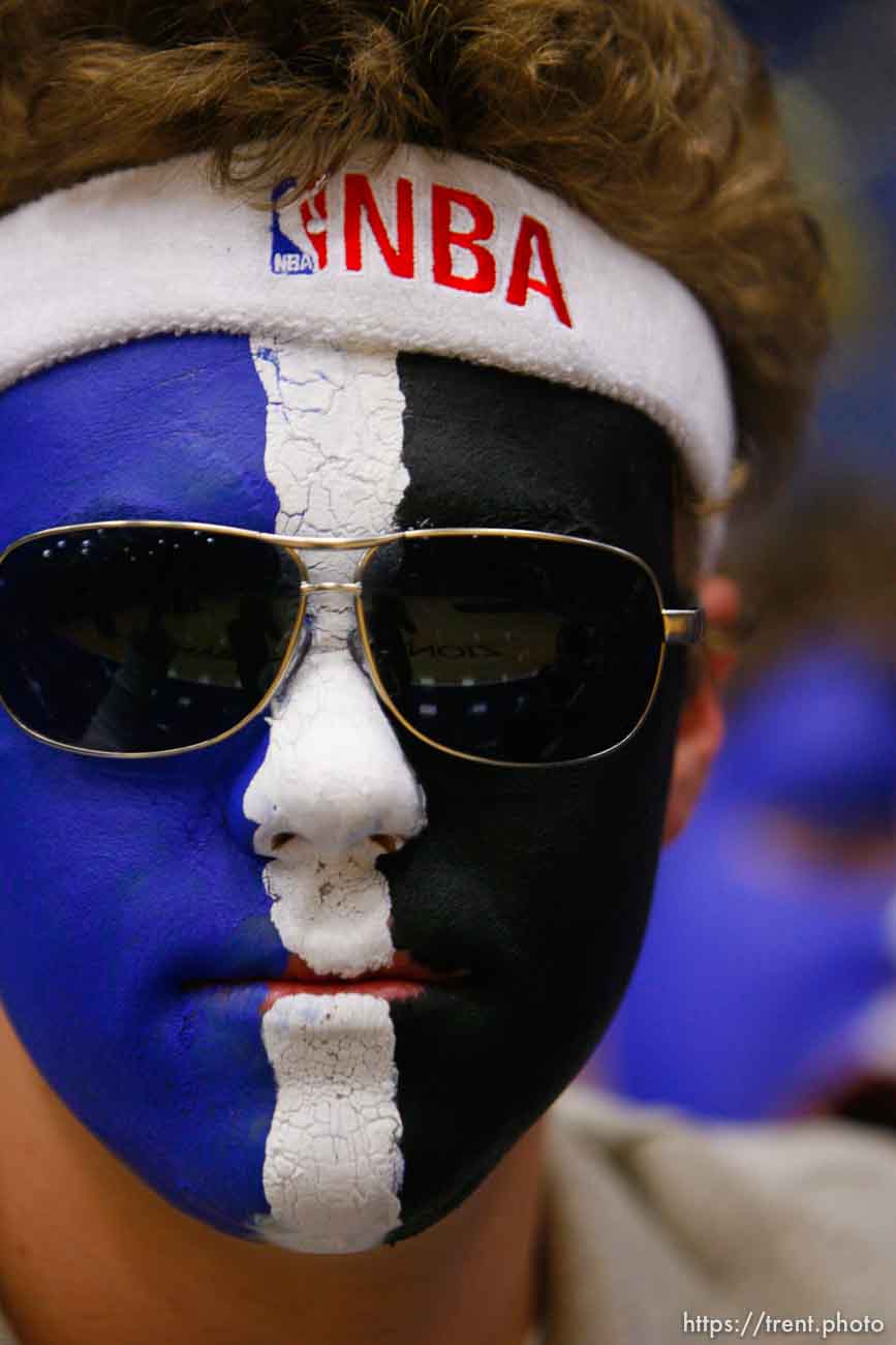 Canon EOS-1D Mark II N