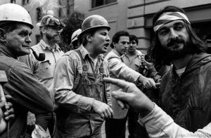 War protesters clash verbally with pro-war union workers.