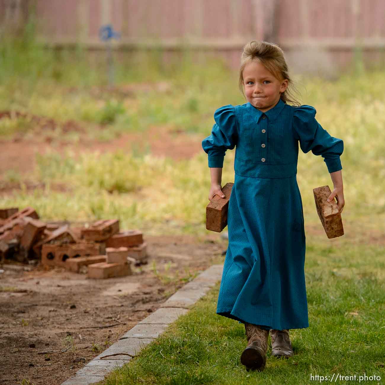 Trent Nelson  |  The Salt Lake Tribune FLDS women and children as they are evicted from their Colorado City, AZ, home, Tuesday May 9, 2017.