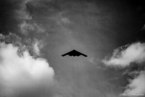 (Trent Nelson  |  The Salt Lake Tribune)  as the Utah Utes face the Ohio State Buckeyes at the Rose Bowl in Pasadena, Calif., on Saturday, Jan. 1, 2022. B2 bomber flyover
