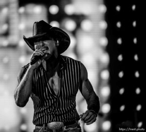 (Trent Nelson  |  The Salt Lake Tribune) Tim McGraw at Stadium of Fire in Provo on Saturday, July 2, 2022.
