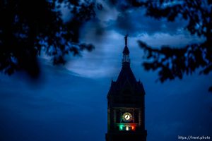 (Trent Nelson  |  The Salt Lake Tribune) City Hall in Salt Lake City is illuminated in the colors of the Mexican Flag on Thursday, Sept. 15, 2022 to commemorate the 212th  Anniversary of the Independence of Mexico and to celebrate Hispanic Heritage Month.