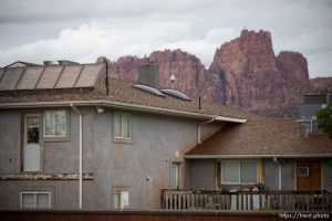 (Trent Nelson  |  The Salt Lake Tribune) FBI agents raid a home where followers of Samuel Bateman live in Colorado City, Ariz., on Tuesday, Sept. 13, 2022.