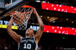 (Trent Nelson  |  The Salt Lake Tribune) San Antonio Spurs forward Jeremy Sochan (10) as the Utah Jazz host the San Antonio Spurs, NBA basketball in Salt Lake City on Tuesday, Feb. 28, 2023.