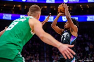 (Trent Nelson  |  The Salt Lake Tribune) Utah Jazz guard Collin Sexton (2) as the Utah Jazz host the Boston Celtics, NBA basketball in Salt Lake City on Friday, March 21, 2025.