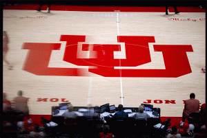 (Trent Nelson  |  The Salt Lake Tribune) Utah hosts Arizona, NCAA basketball in Salt Lake City on Saturday, Feb. 28, 2026.
